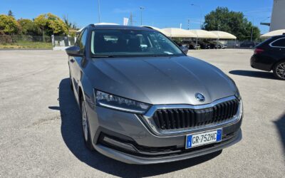 Skoda Octavia 2.0 TDI EVO SCR DSG Wagon Ambition